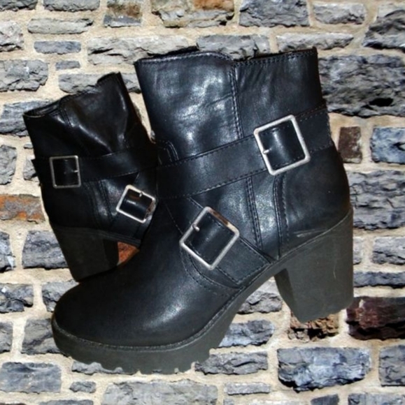 Shoes - ⬇️💲Worn Twice PU Black Leather, Very Soft & Comfy